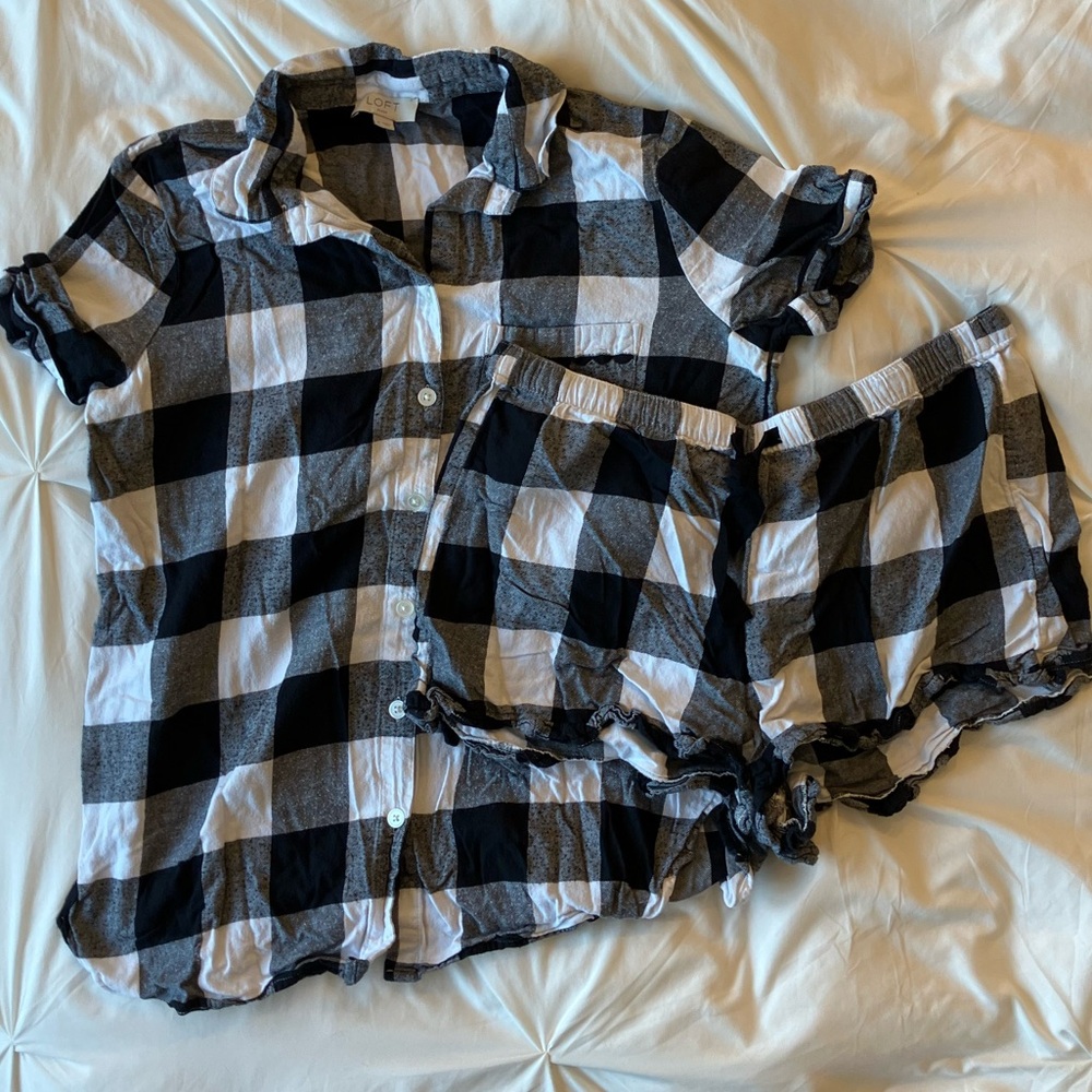 LOFT black and white buffalo plaid pajama shorts set